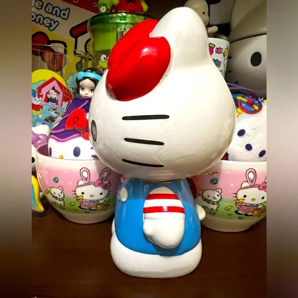 Hello Kitty Hello Kitty Ceramic Figure Pencil Cup or Planter - Picture 3 of 3